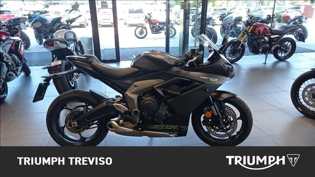TRIUMPH Daytona 660 Abs