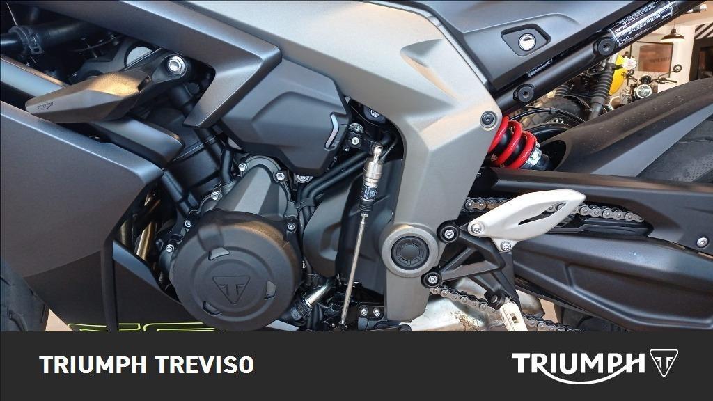 TRIUMPH Daytona 660 Abs