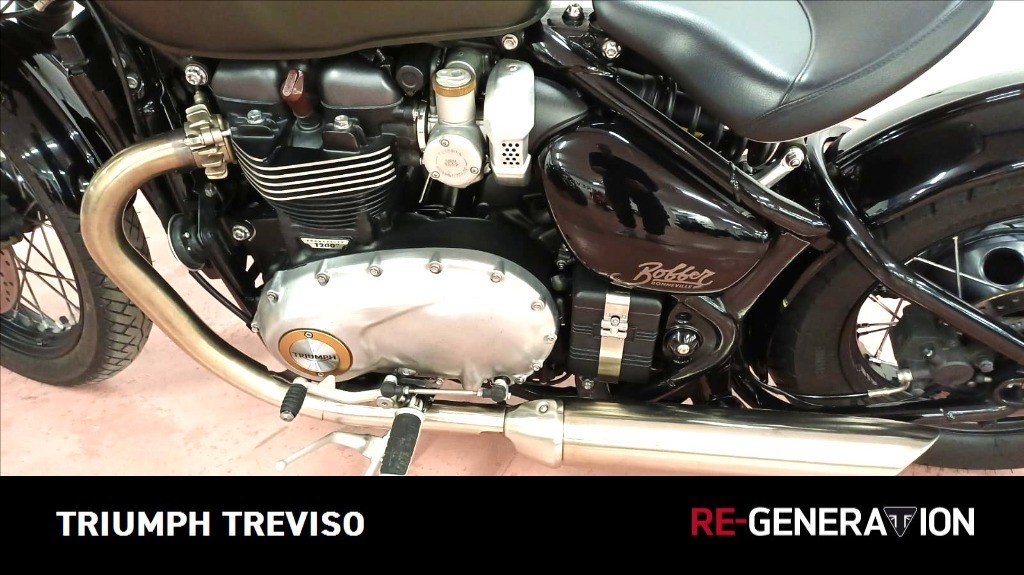 TRIUMPH Bonneville 1200 Bobber E5