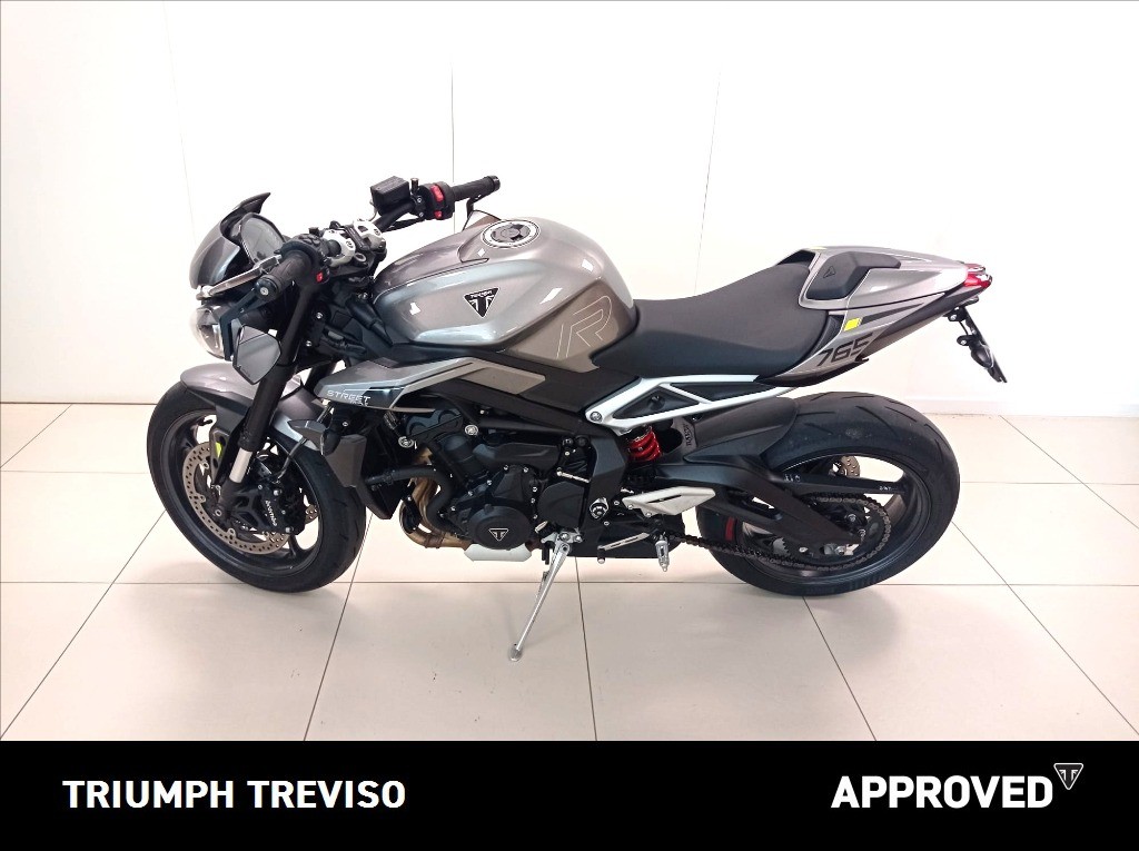 TRIUMPH Street Triple 765 R